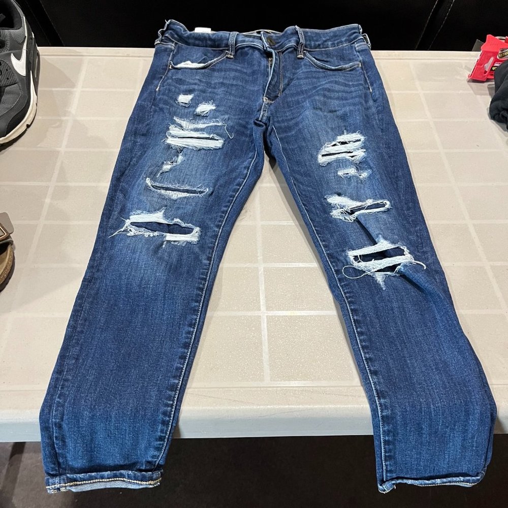 American Eagle Skinny jeans size 12 short